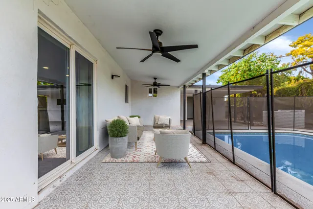 $575,000 | 3336 East Earll Drive, Phoenix, AZ 85018