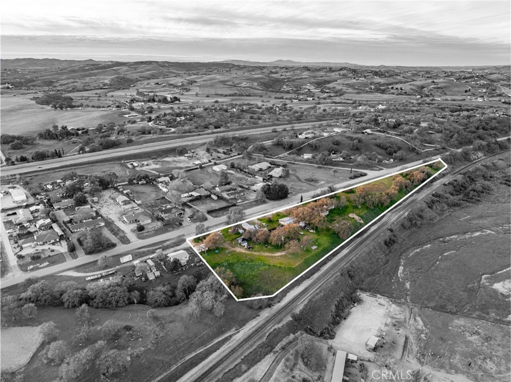 6880 Monterey Road Paso Robles, CA 93446 - Photo 3 of 10