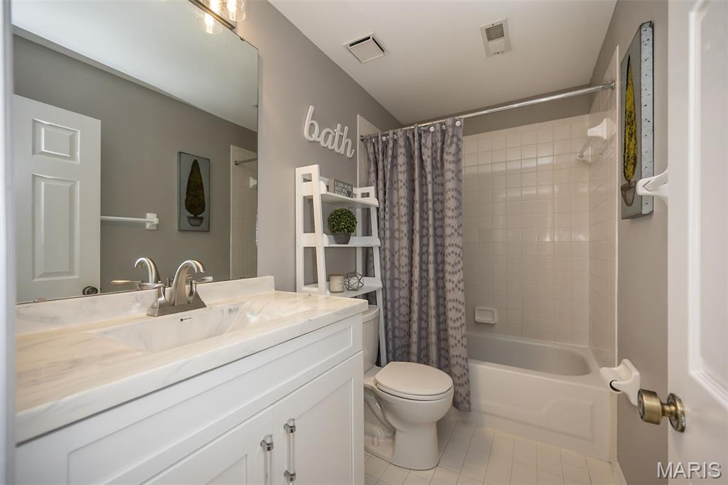 1878 Ridgeview Cir Drive Ballwin, MO 63021 - Photo 45 of 53 Gallery Image 45