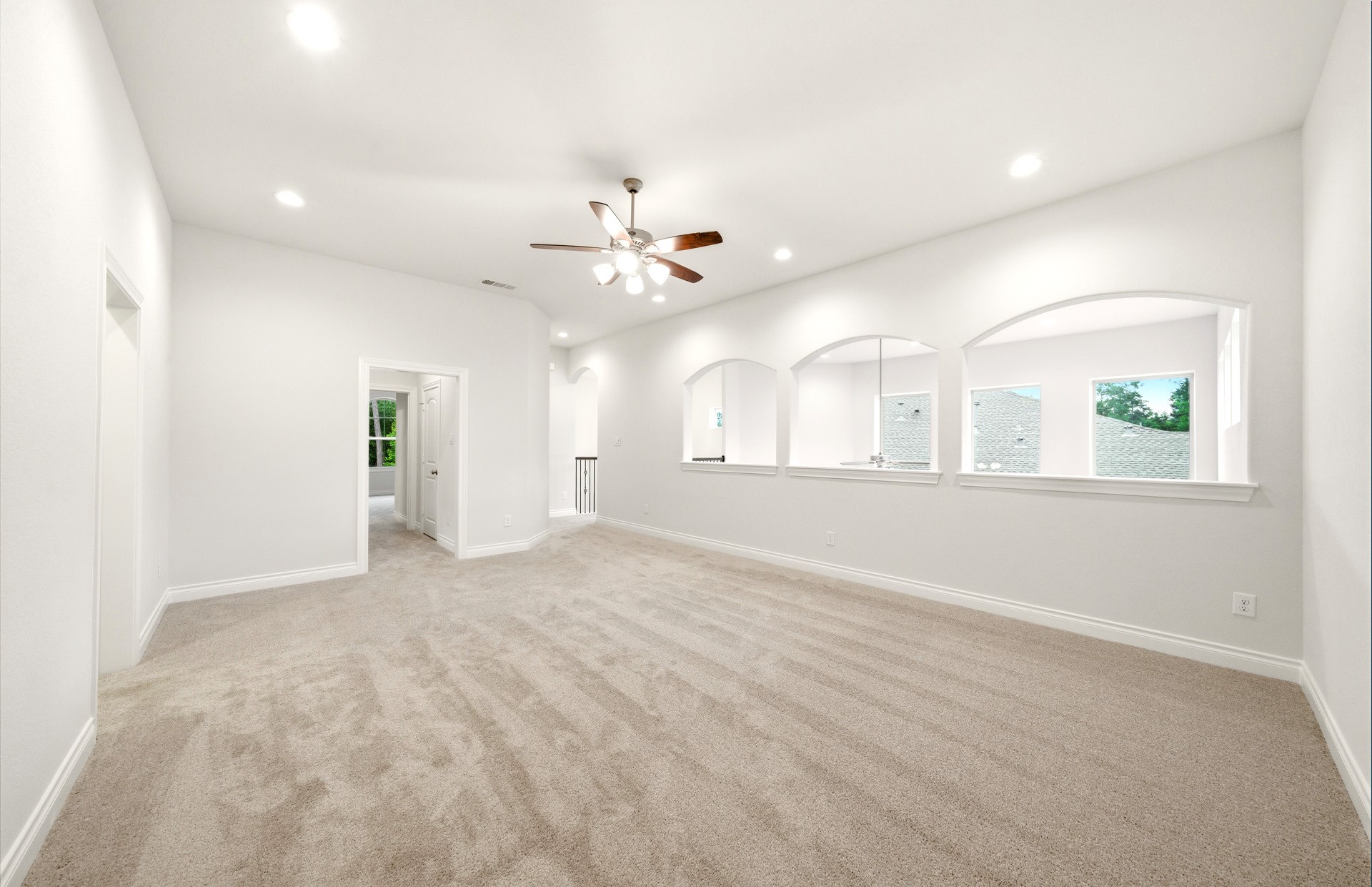 454 Lontano Path Willis, TX 77318 - Photo 18 of 46