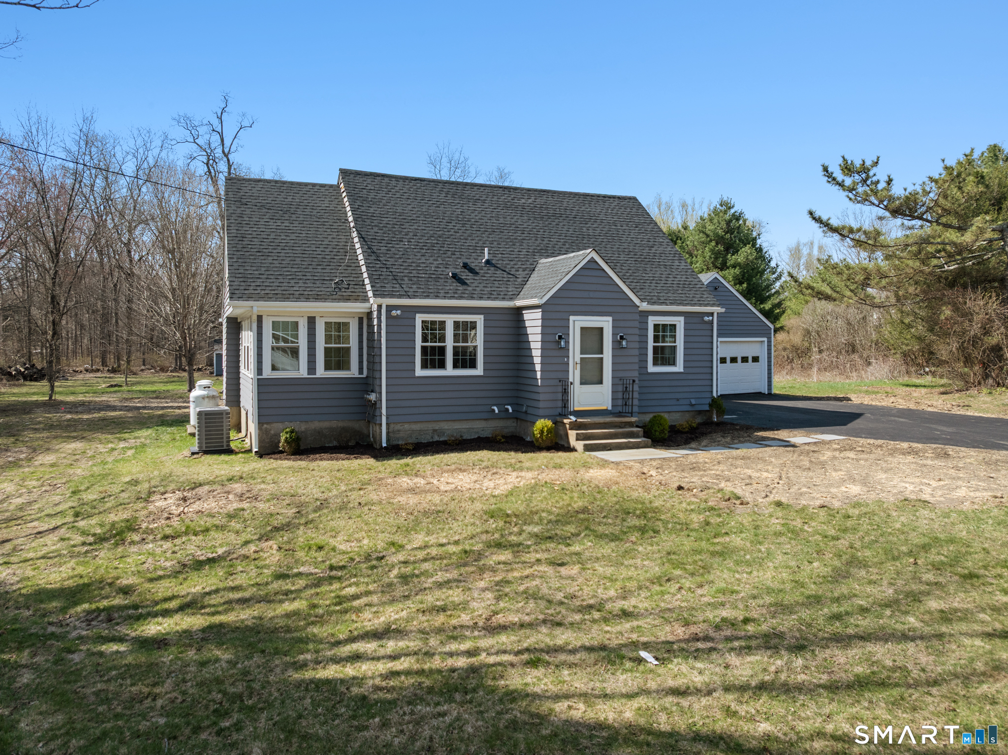 395 Cross Hill Road Monroe, CT 06468 - Photo 2 of 40