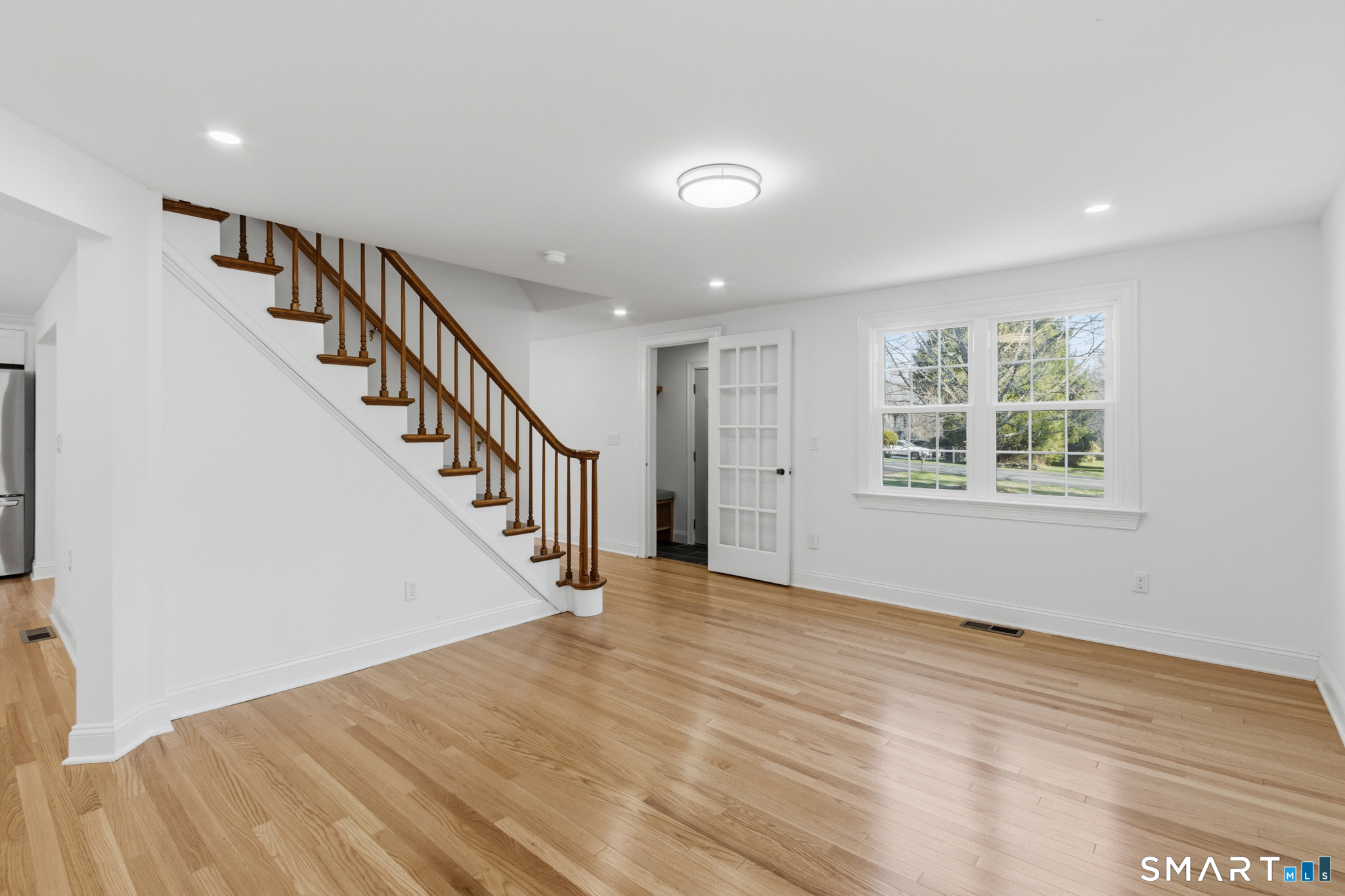 395 Cross Hill Road Monroe, CT 06468 - Photo 5 of 40