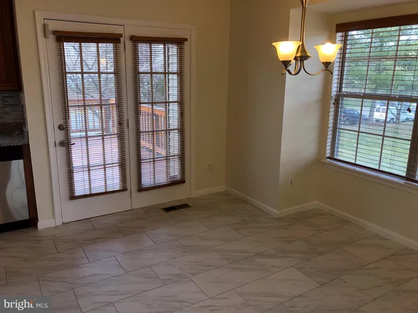 $2,700 | 14210 Autumn Circle, Centreville, VA 20121