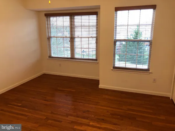 $2,700 | 14210 Autumn Circle, Centreville, VA 20121