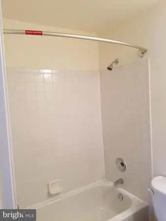 $2,700 | 14210 Autumn Circle, Centreville, VA 20121