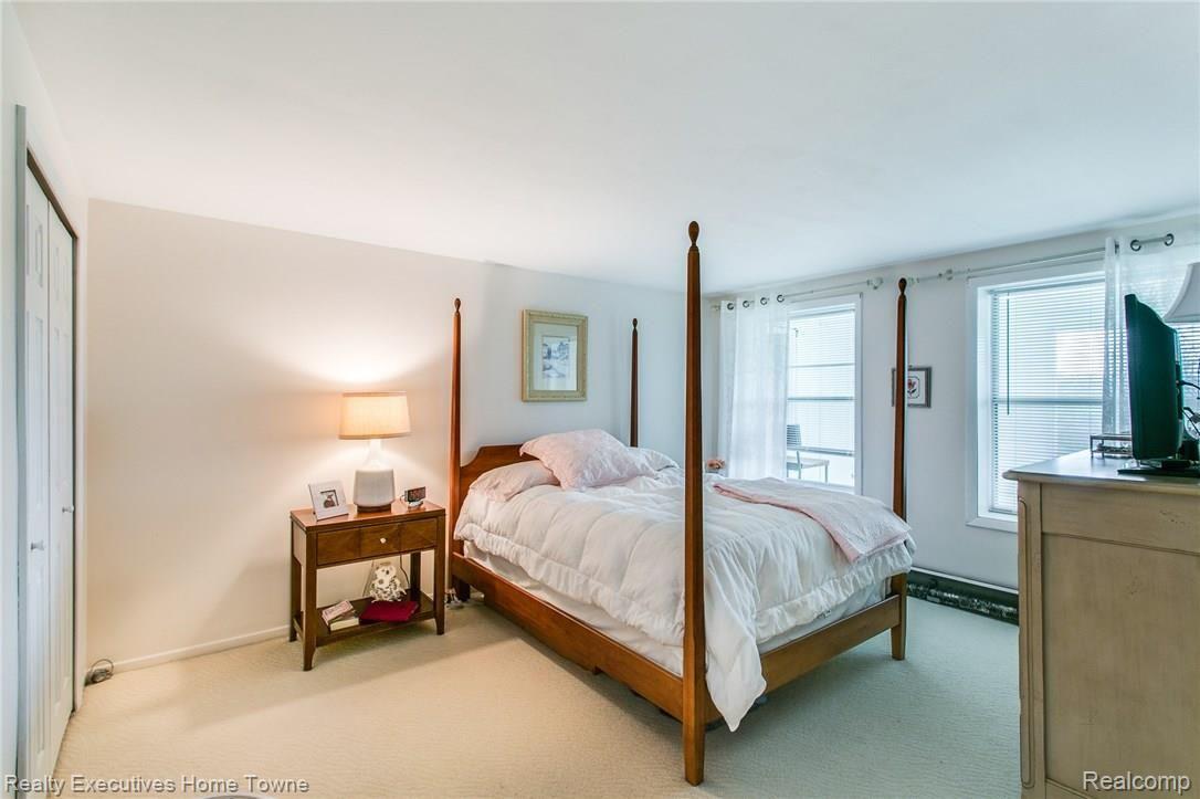 4237 North River Road Fort Gratiot, MI 48059 - Photo 19 of 29 4237 North River Rd--18.JPG