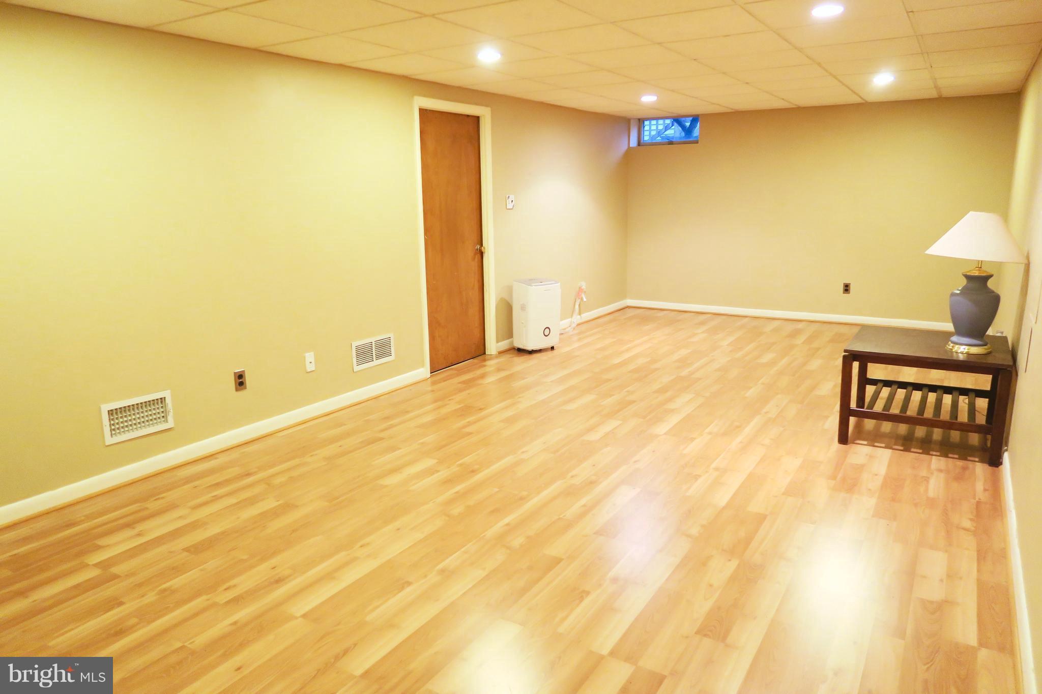 539 Dunkirk Road Baltimore, MD 21212 - Photo 17 of 24 Family Room