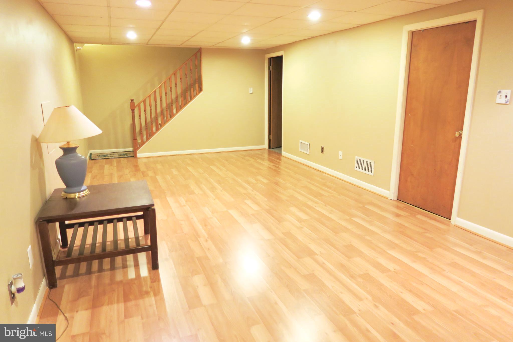 539 Dunkirk Road Baltimore, MD 21212 - Photo 18 of 24 Family Room