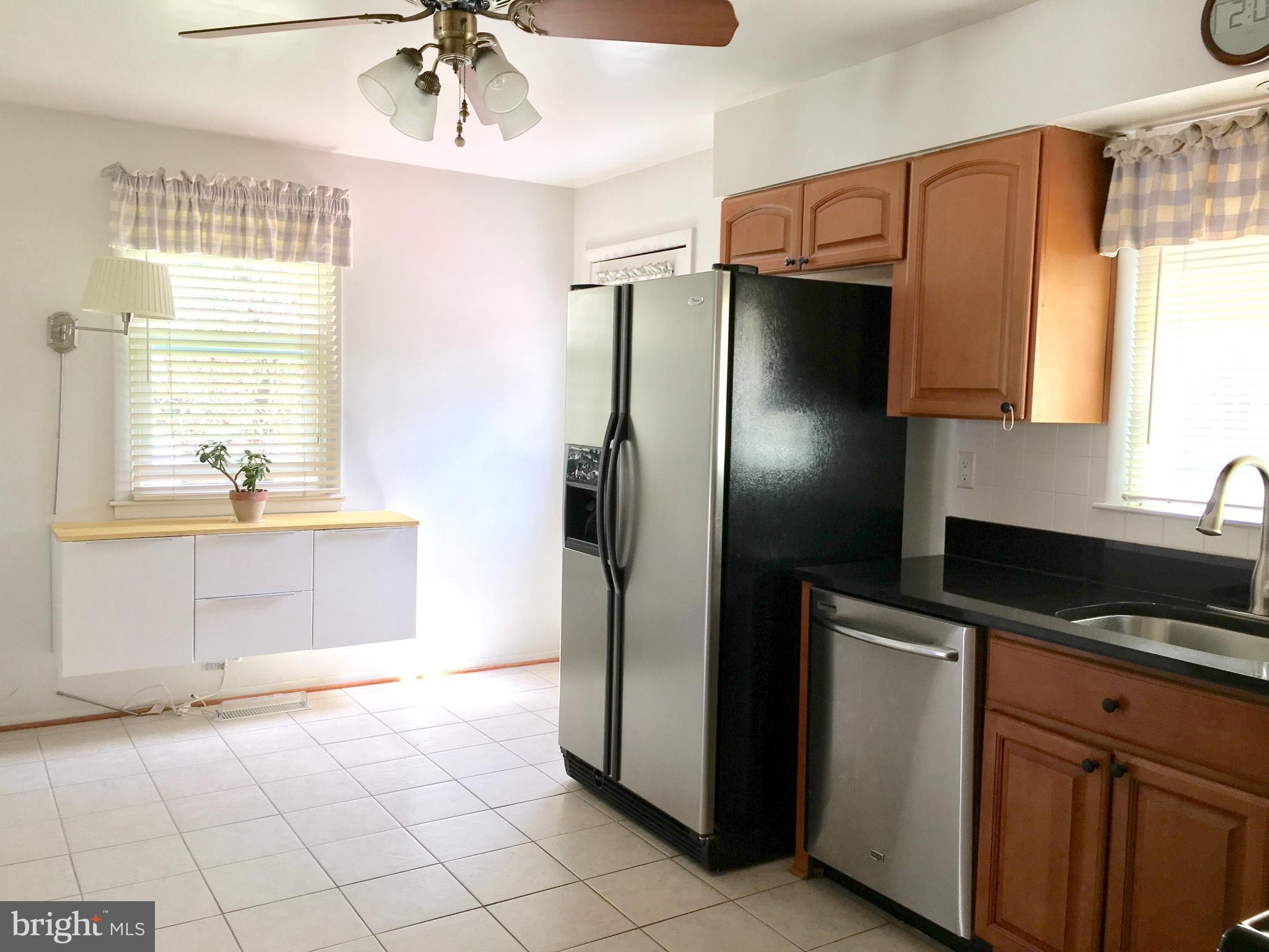539 Dunkirk Road Baltimore, MD 21212 - Photo 7 of 24 Kitchen
