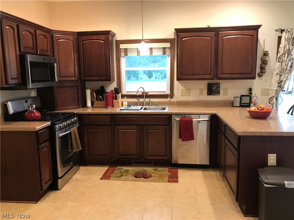 3383 Oldtown Valley Road Southwest New Philadelphia, OH 44663 - Photo 13 of 35 Gallery Image 13