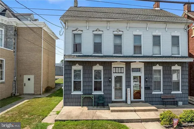 $1,350 | 37 South Chestnut Street, Unit 2, Boyertown, PA 19512
