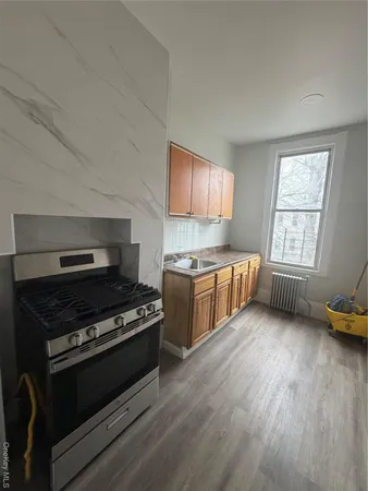 $4,000 | 88 Cornelia Street | Bushwick
