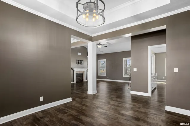 $409,000 | 526 North Hurff Drive, Elmwood, IL 61529