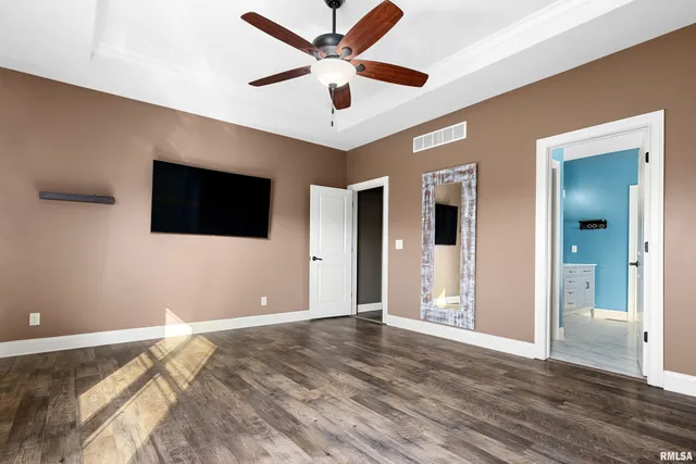 $409,000 | 526 North Hurff Drive, Elmwood, IL 61529