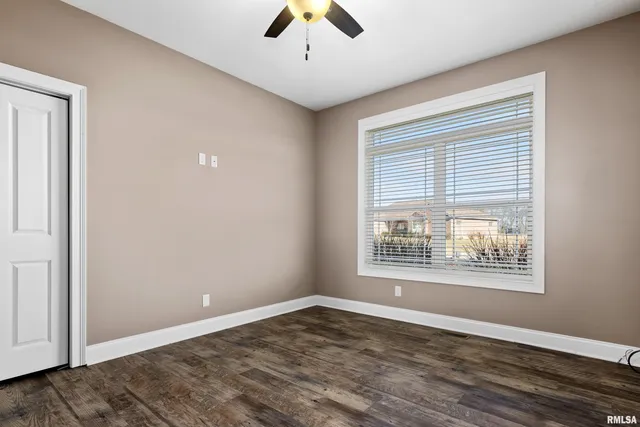 $409,000 | 526 North Hurff Drive, Elmwood, IL 61529