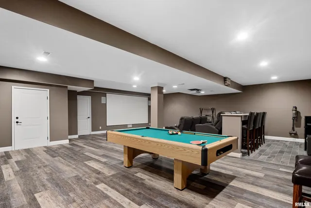 $409,000 | 526 North Hurff Drive, Elmwood, IL 61529