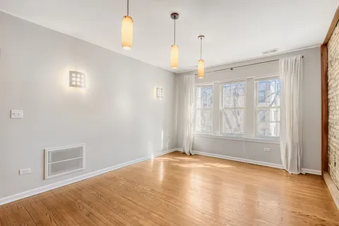 $259,900 | 2033 West Fargo Avenue, Unit 2, Chicago, IL 60645