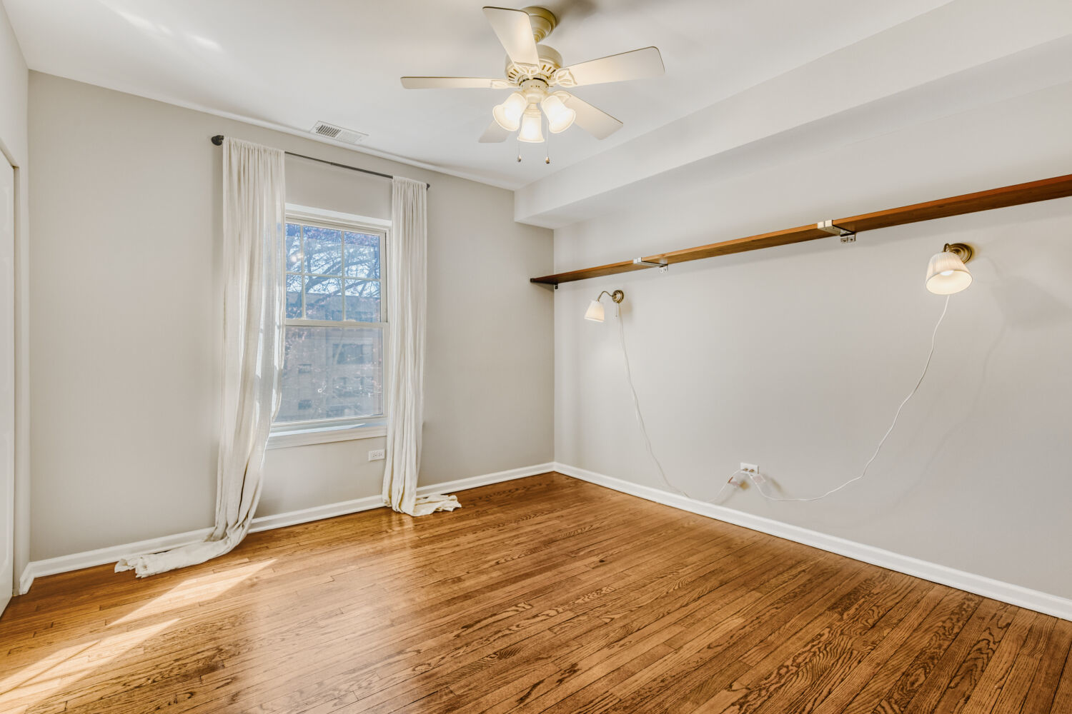 2033 West Fargo Avenue, Unit 2 Chicago, IL 60645 - Photo 26 of 33