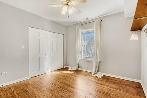 $259,900 | 2033 West Fargo Avenue, Unit 2, Chicago, IL 60645