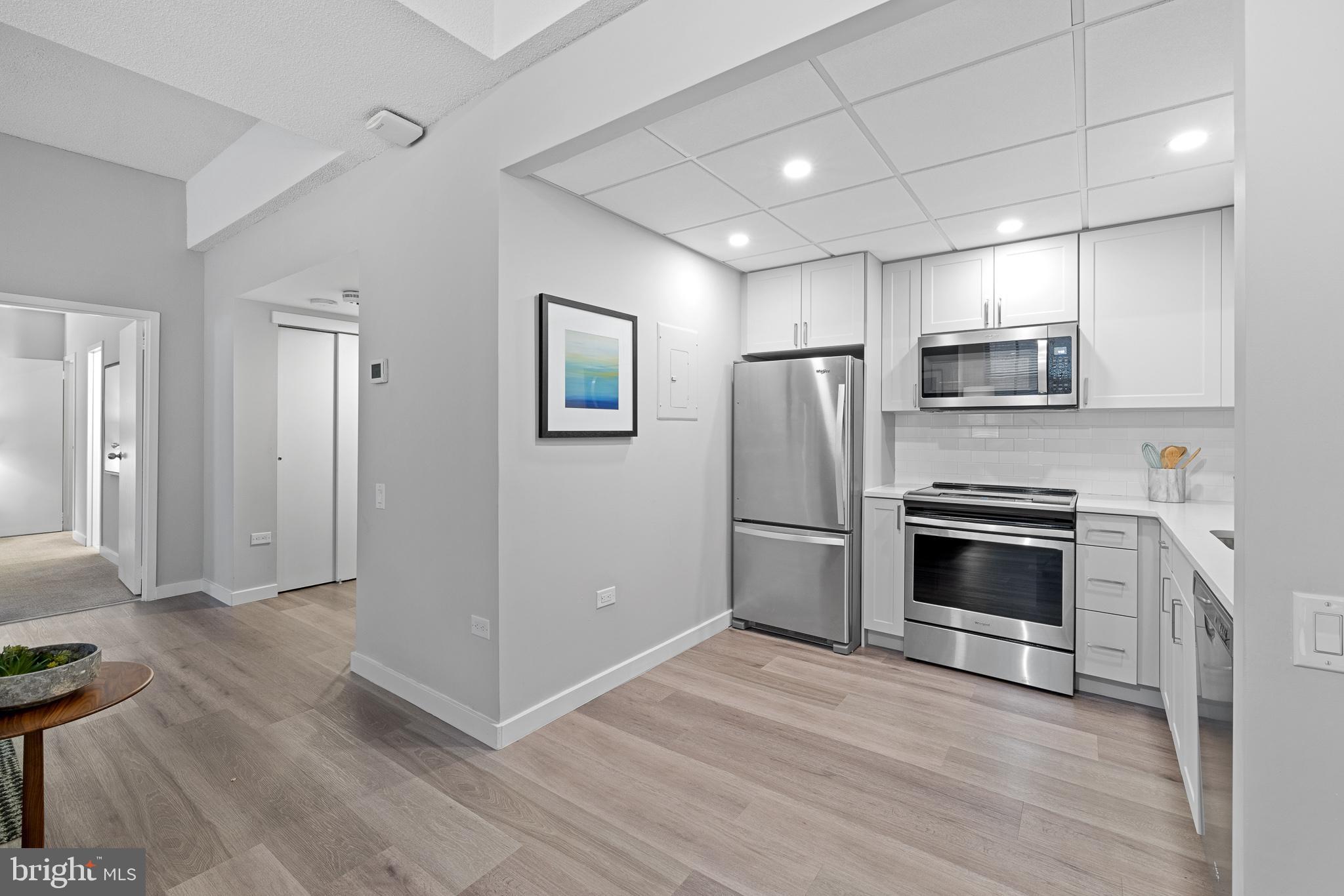 834 Chestnut Street, Unit PH109 Philadelphia, PA 19107 - Photo 9 of 32