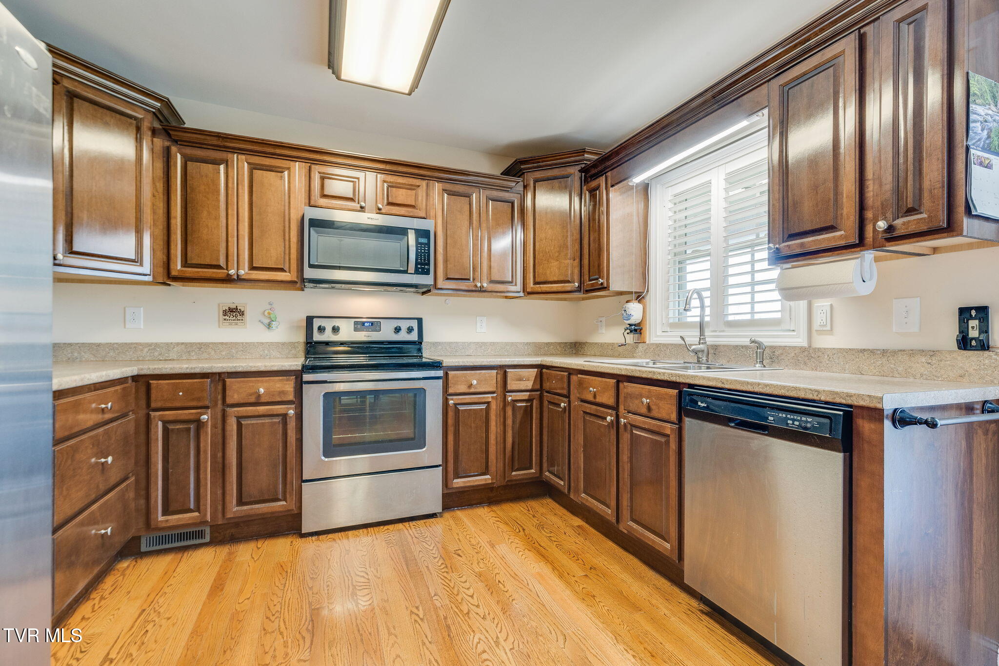 4653 Old Stage Road Kingsport, TN 37664 - Photo 10 of 35 009