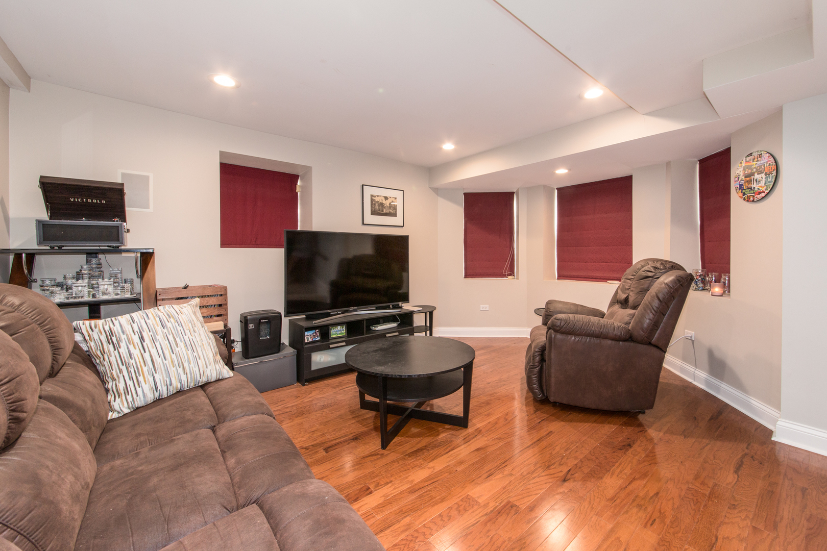 1022 West Irving Park Road, Unit 1 Chicago, IL 60613 - Photo 12 of 22 Gallery Image 12
