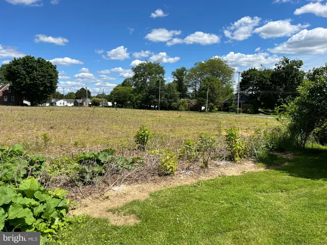 $459,900 | 317 Machamer Road, Douglassville, PA 19518