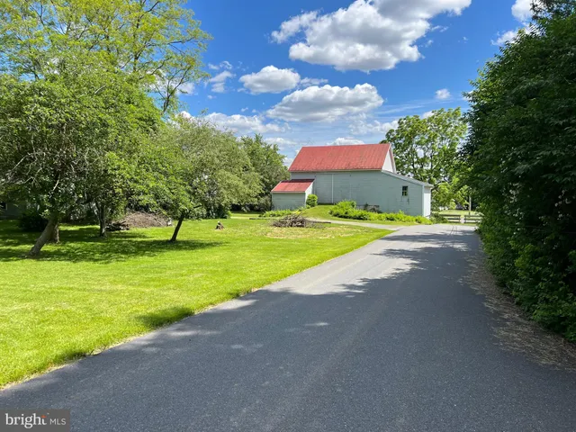 $459,900 | 317 Machamer Road, Douglassville, PA 19518