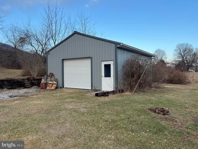 $459,900 | 317 Machamer Road, Douglassville, PA 19518