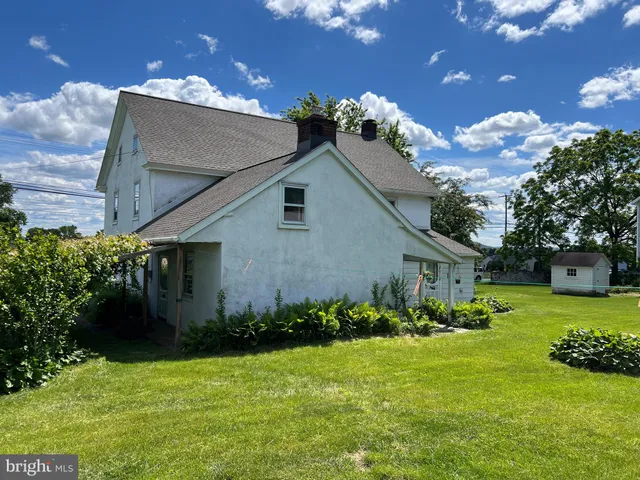 $459,900 | 317 Machamer Road, Douglassville, PA 19518