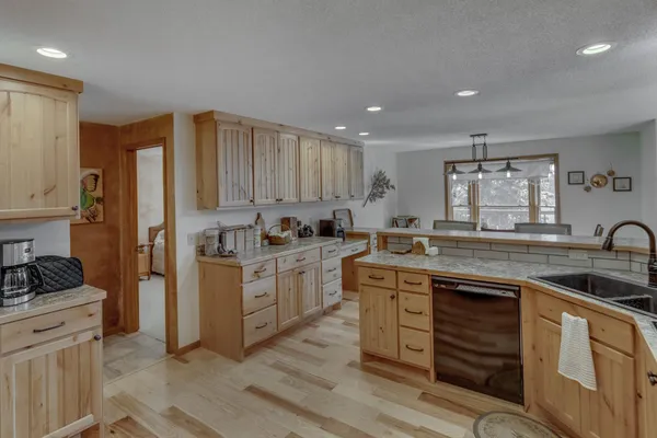$1,499,000 | 49760 202nd Place, McGregor, MN 55760