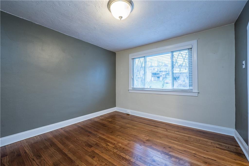 227 East Garden Road Pittsburgh, PA 15227 - Photo 24 of 27 Gallery Image 24