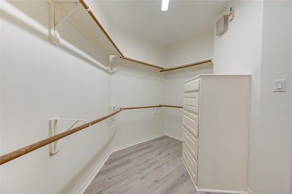 a view of walk in closet