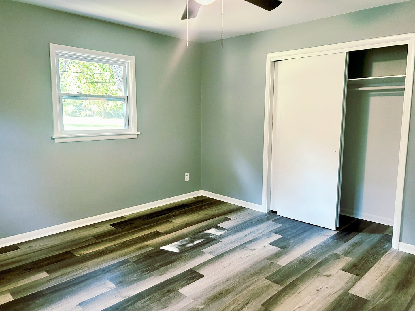 55 Cherry Drive Kankakee, IL 60901 - Photo 18 of 42 a view of wooden floor