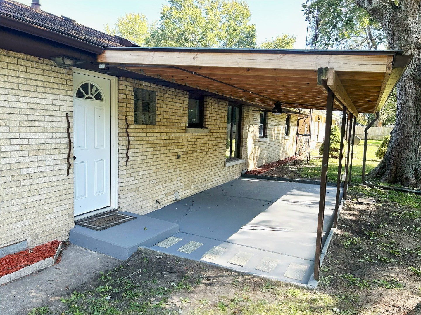 55 Cherry Drive Kankakee, IL 60901 - Photo 32 of 42 a view of house with a window