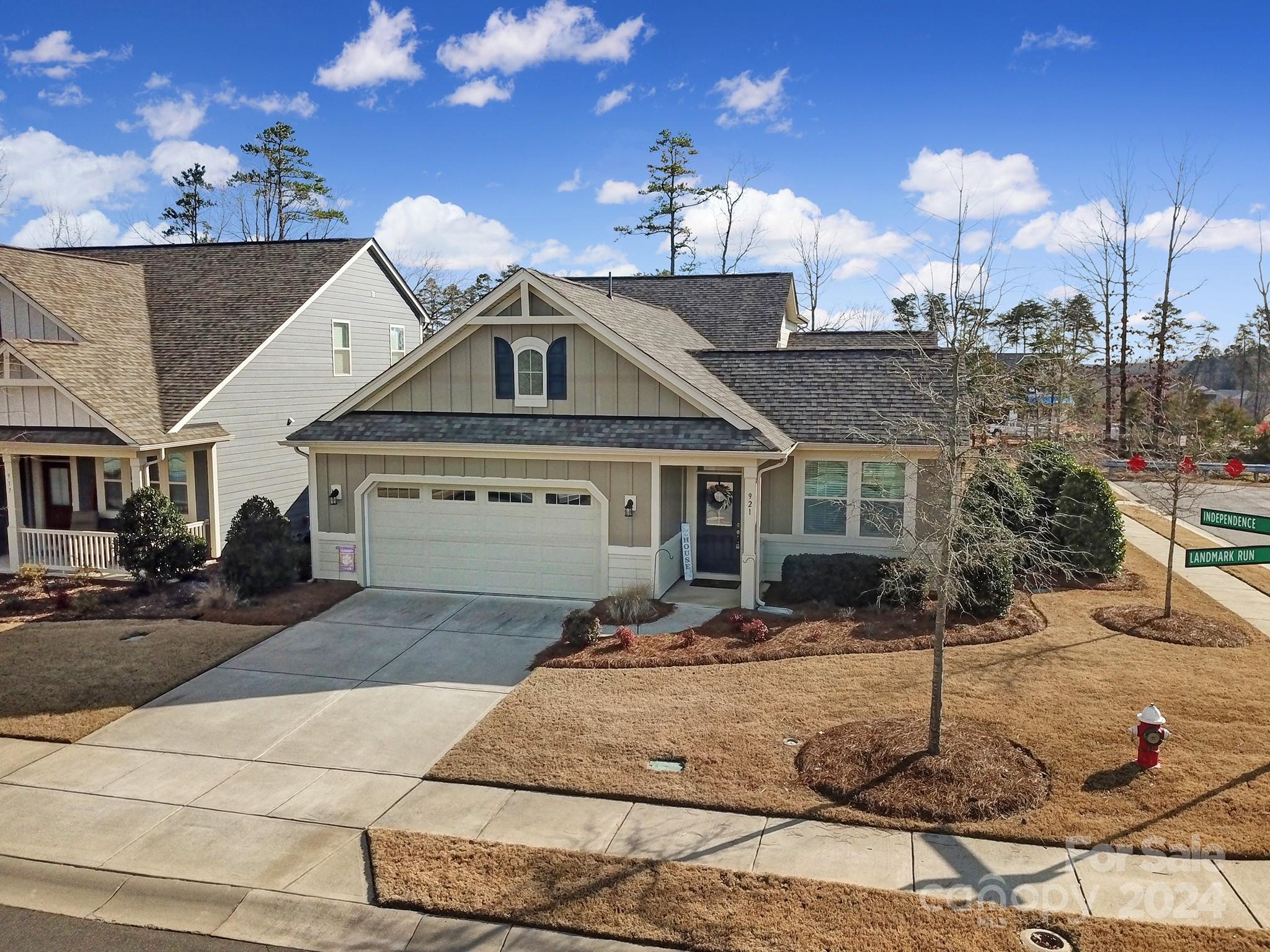 921 Landmark Run Lane Tega Cay, SC 29708 - Photo 1 of 37 Gallery Image 1