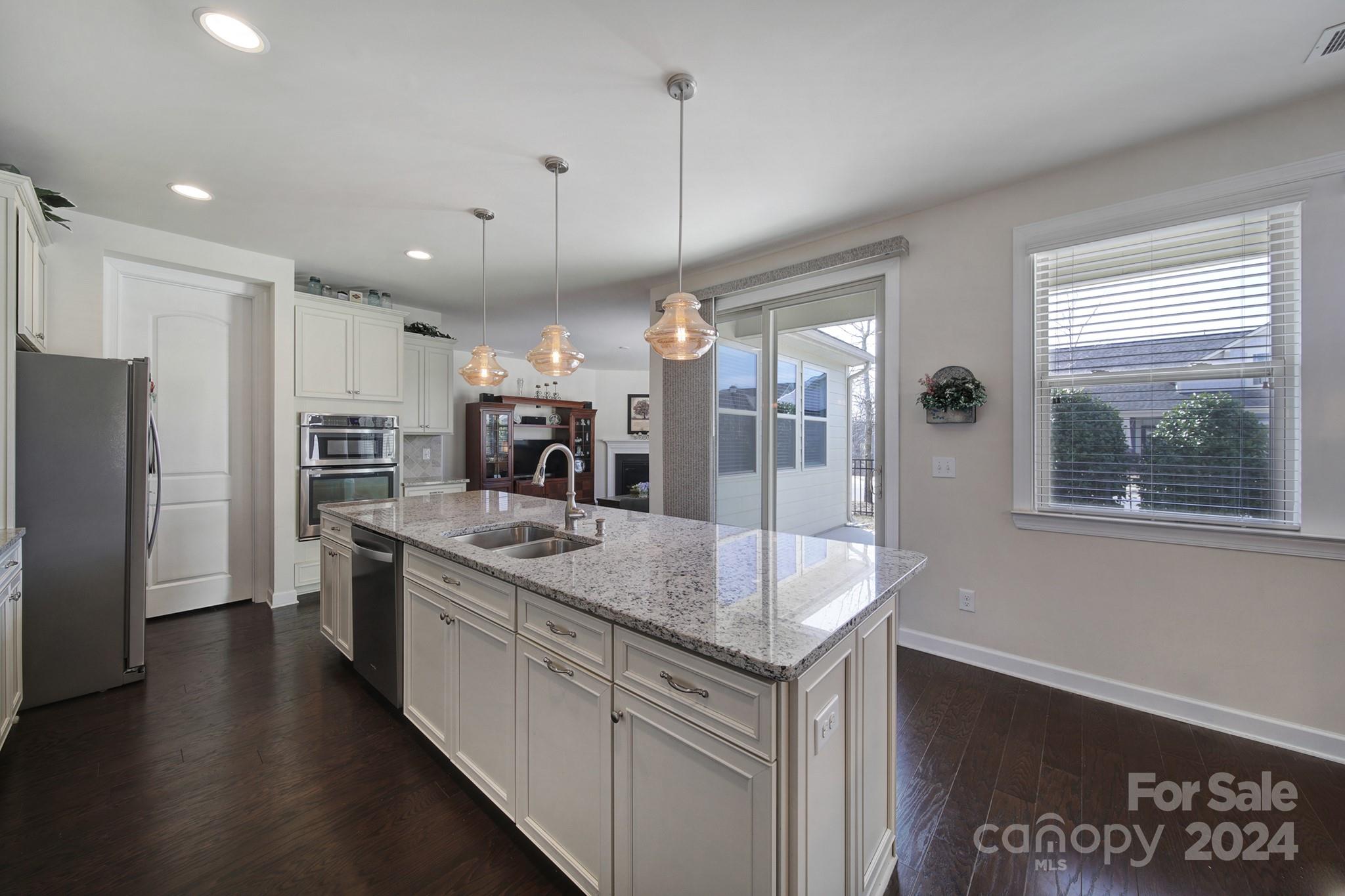 921 Landmark Run Lane Tega Cay, SC 29708 - Photo 11 of 37 Gallery Image 11