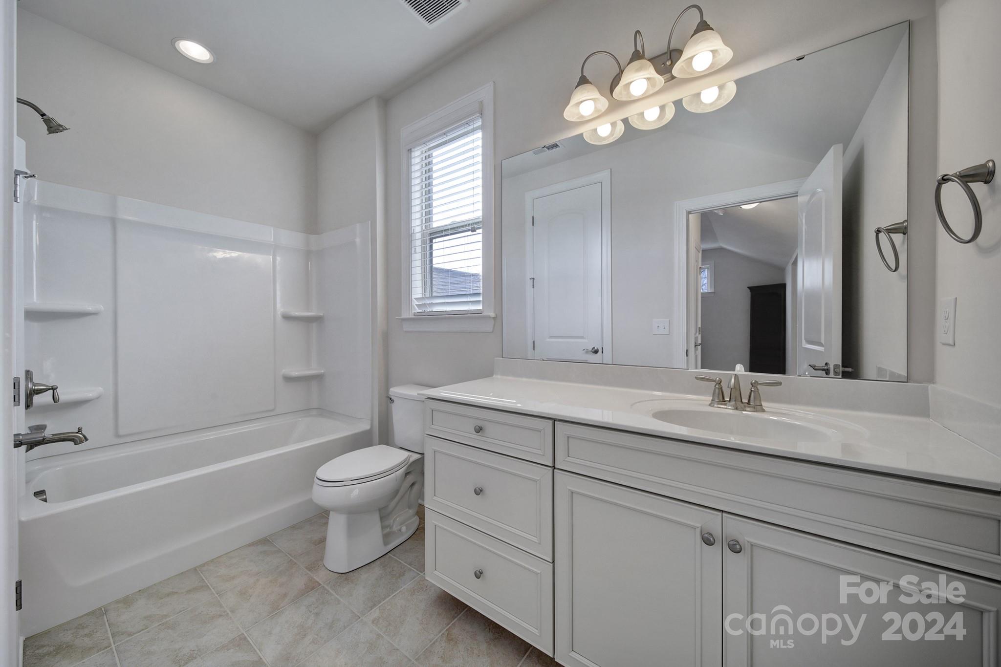 921 Landmark Run Lane Tega Cay, SC 29708 - Photo 25 of 37 Gallery Image 25