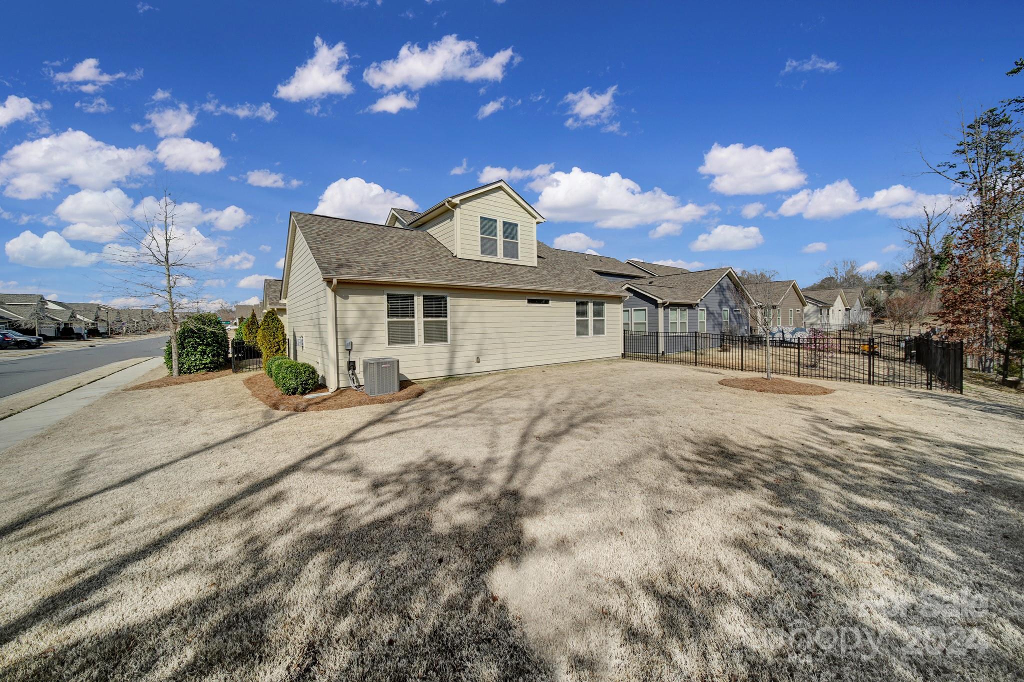 921 Landmark Run Lane Tega Cay, SC 29708 - Photo 30 of 37 Gallery Image 30
