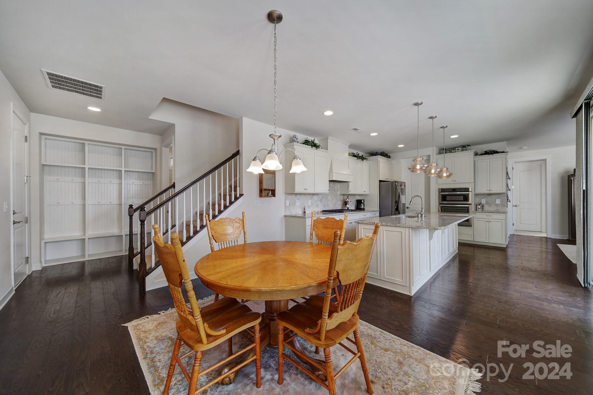 921 Landmark Run Lane Tega Cay, SC 29708 - Photo 6 of 37 Gallery Image 6