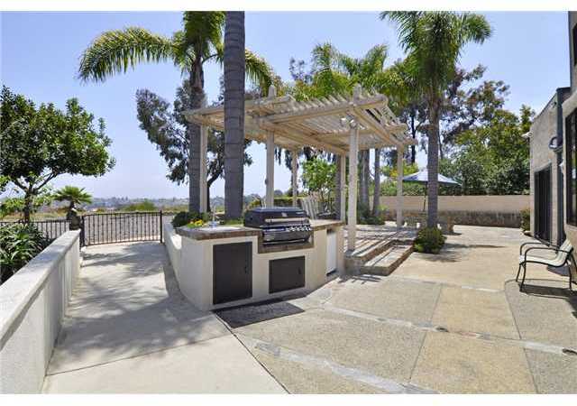 1177 Via Montecito Encinitas, CA 92024 - Photo 20 of 25 Gallery Image 20