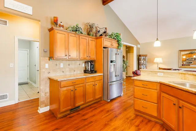 $550,000 | 10055 Wisteria Lane, St. John, IN 46373