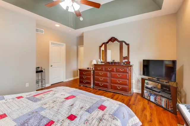 $550,000 | 10055 Wisteria Lane, St. John, IN 46373