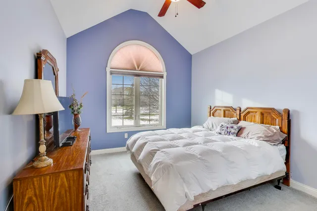 $550,000 | 10055 Wisteria Lane, St. John, IN 46373