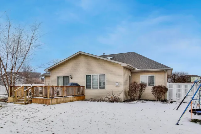 $550,000 | 10055 Wisteria Lane, St. John, IN 46373