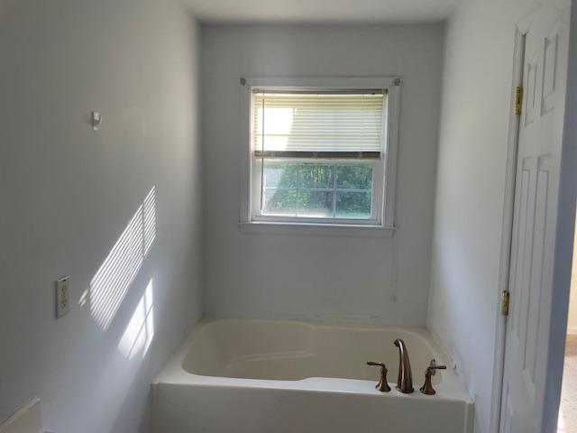 11757 Robyn Lane Princess Anne, MD 21853 - Photo 16 of 19 Primary Bath with soaking tub
