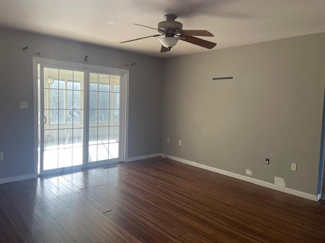 11757 Robyn Lane Princess Anne, MD 21853 - Photo 5 of 19 Living Room
