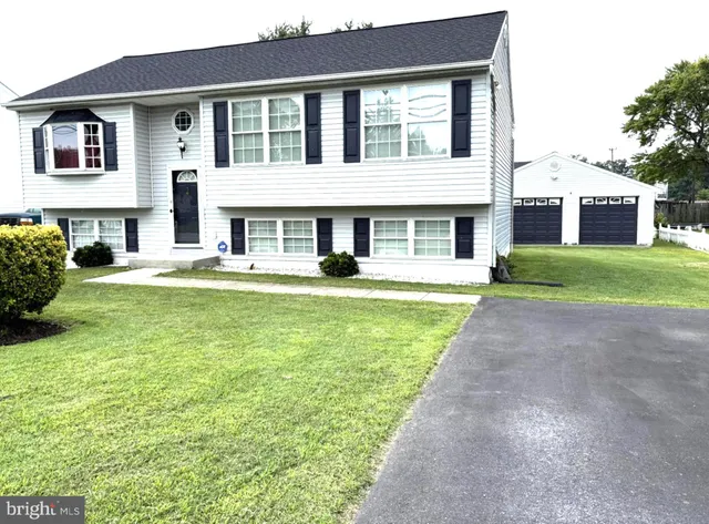 $425,500 | 3933 North Point Road, Baltimore, MD 21222