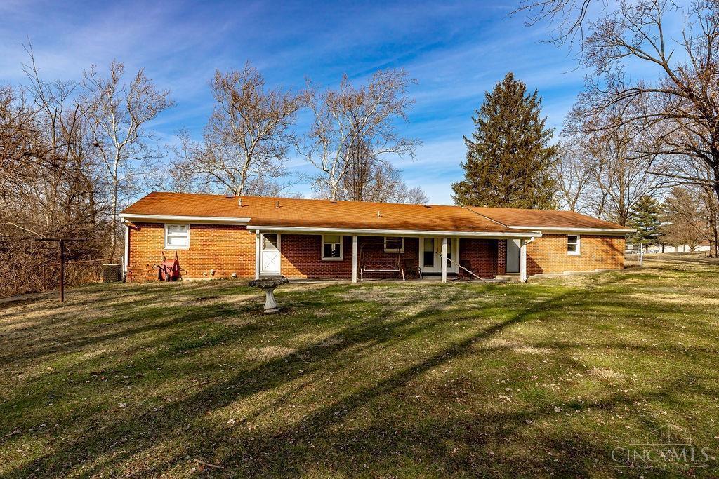 5671 Decker Road Franklin, OH 45005 - Photo 20 of 34