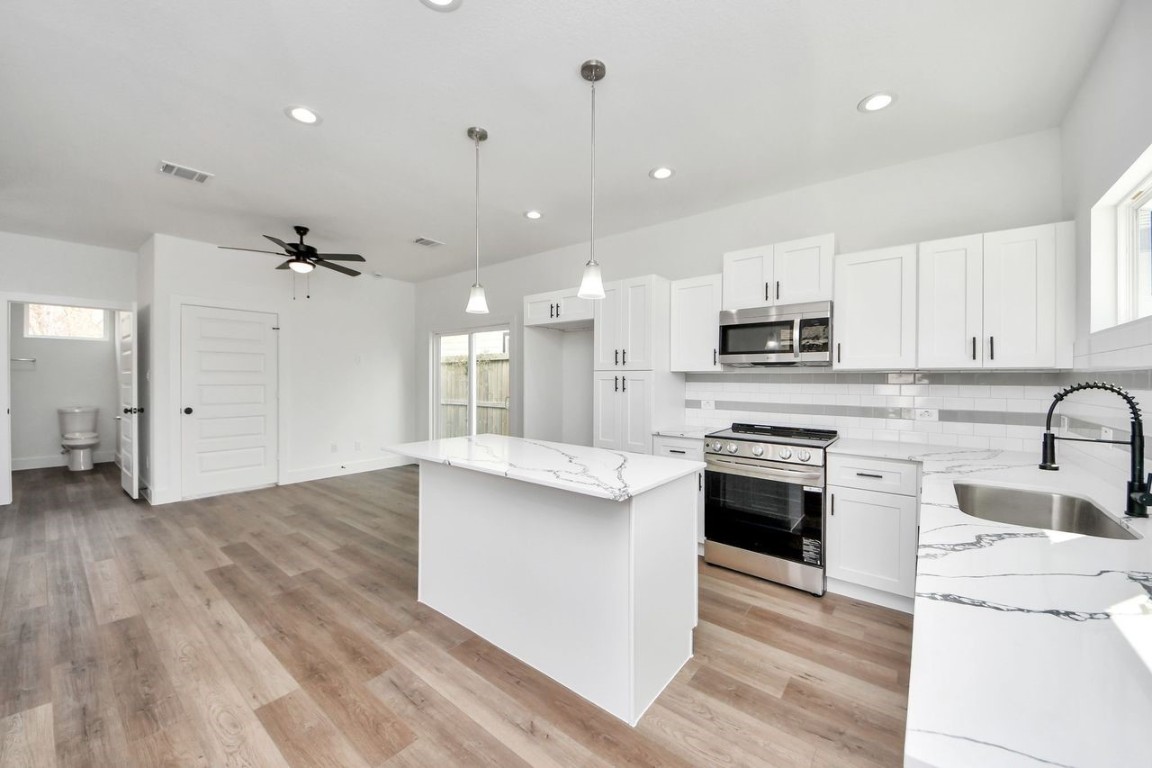 6616 Apollo Street Houston, TX 77091 - Photo 4 of 15